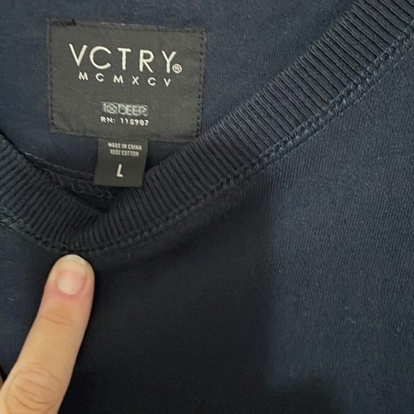 New VCTRY Sweatshirt with kangaroo pouch size large - Picture 7 of 13